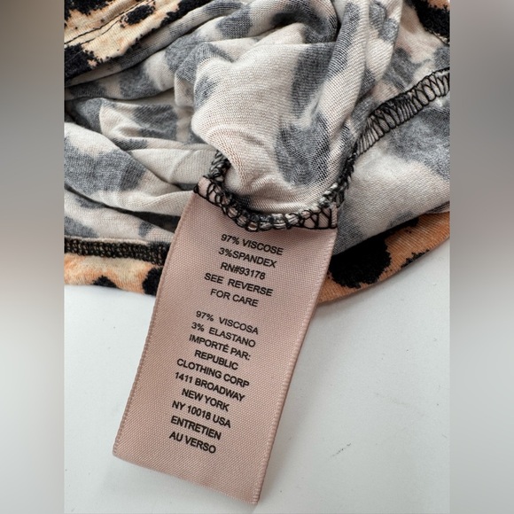 Philosophy Viscose Leopard Print Tee Small - Picture 4 of 4